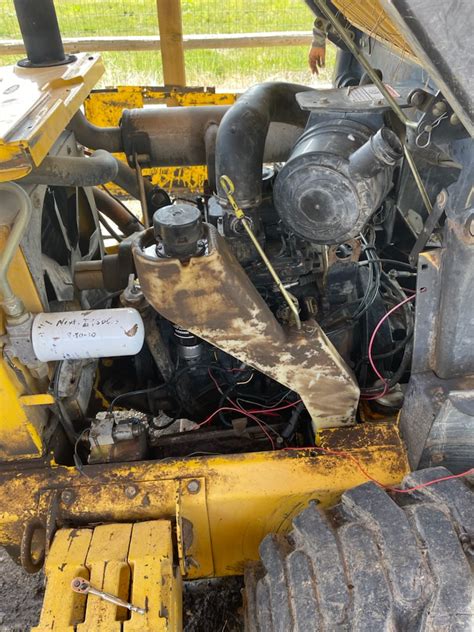 leaking from injection skid steer|NEW HOLLAND LS180 INJECTION PUMP REMOVAL .